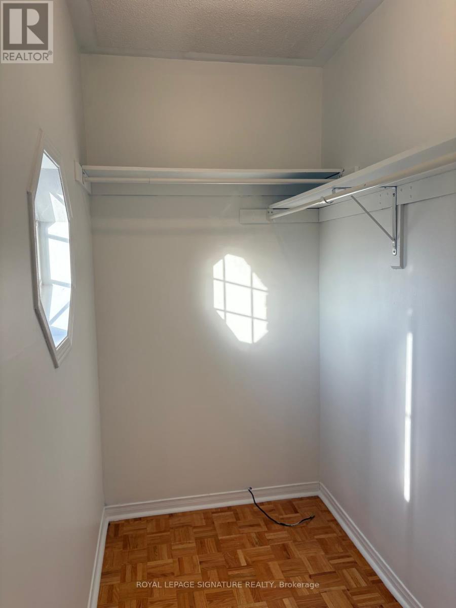 3816 Foxborough Trail, Mississauga, Ontario  L5N 7W4 - Photo 41 - W12951236