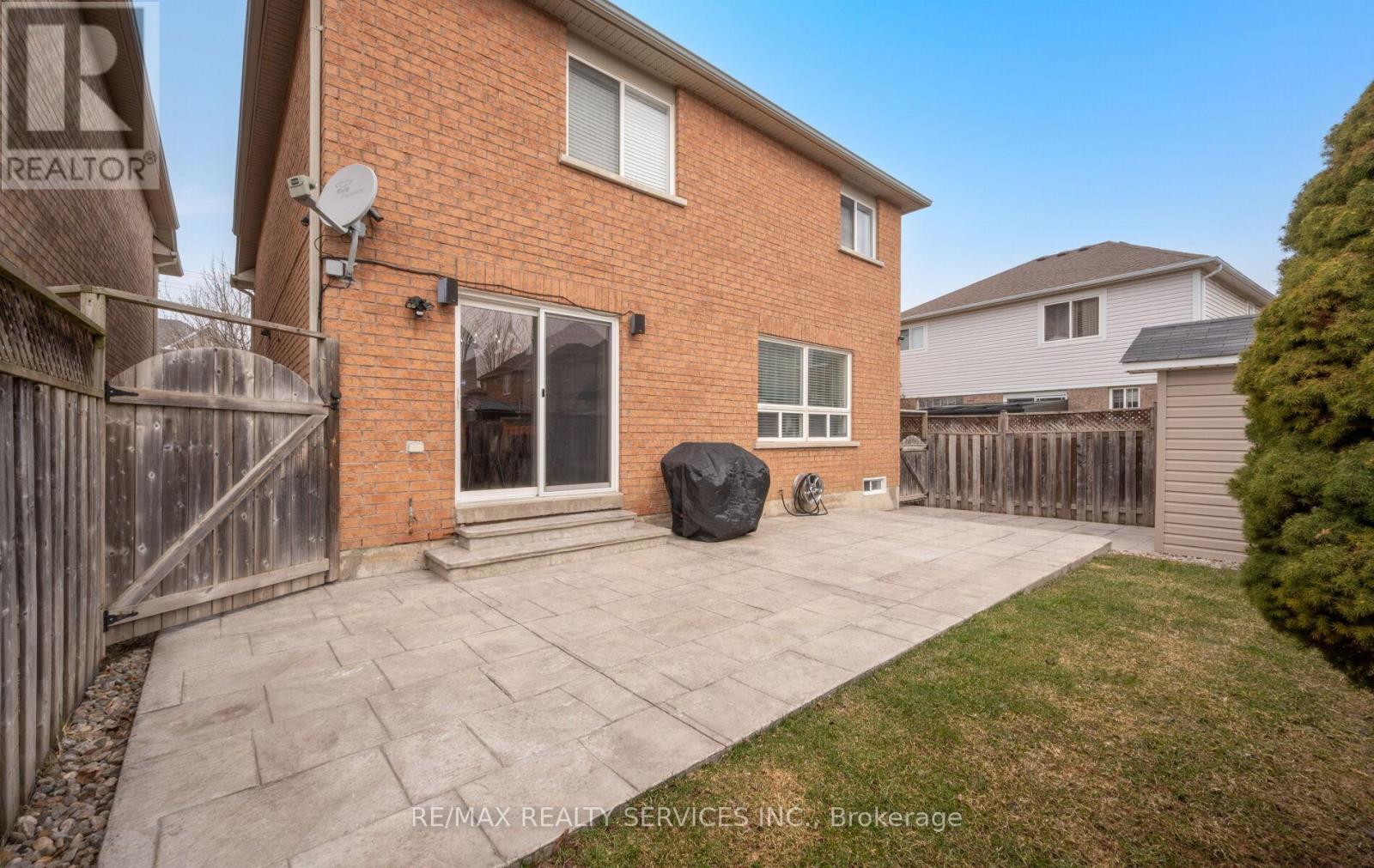 61 Earl Grey Crescent, Brampton, Ontario  L7A 2L2 - Photo 46 - W12938458