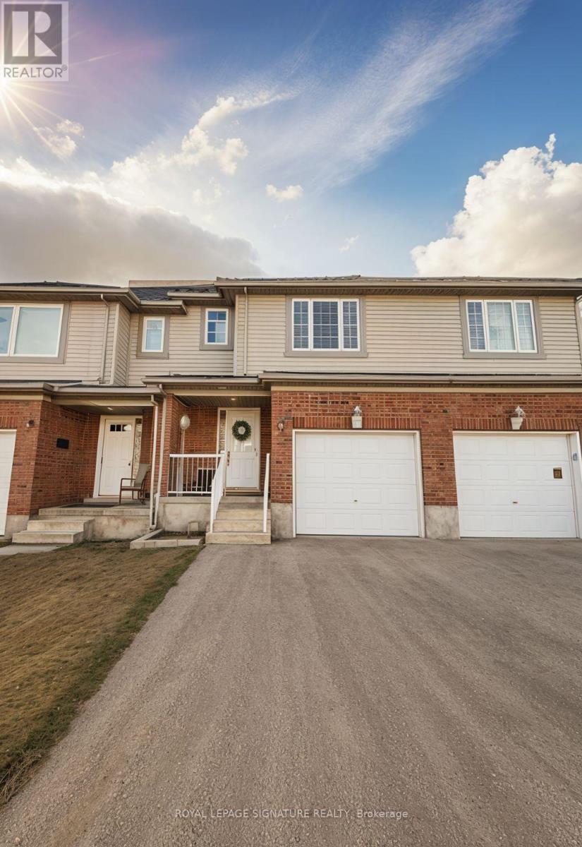 22 CURZON CRESCENT, Guelph, Ontario