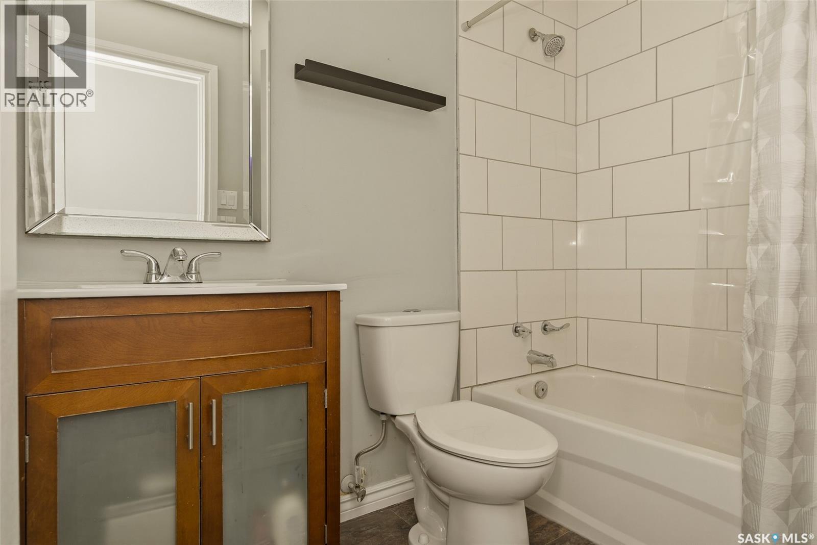 1107 Graham Road, Regina, Saskatchewan  S4N 5Z7 - Photo 19 - SK031905