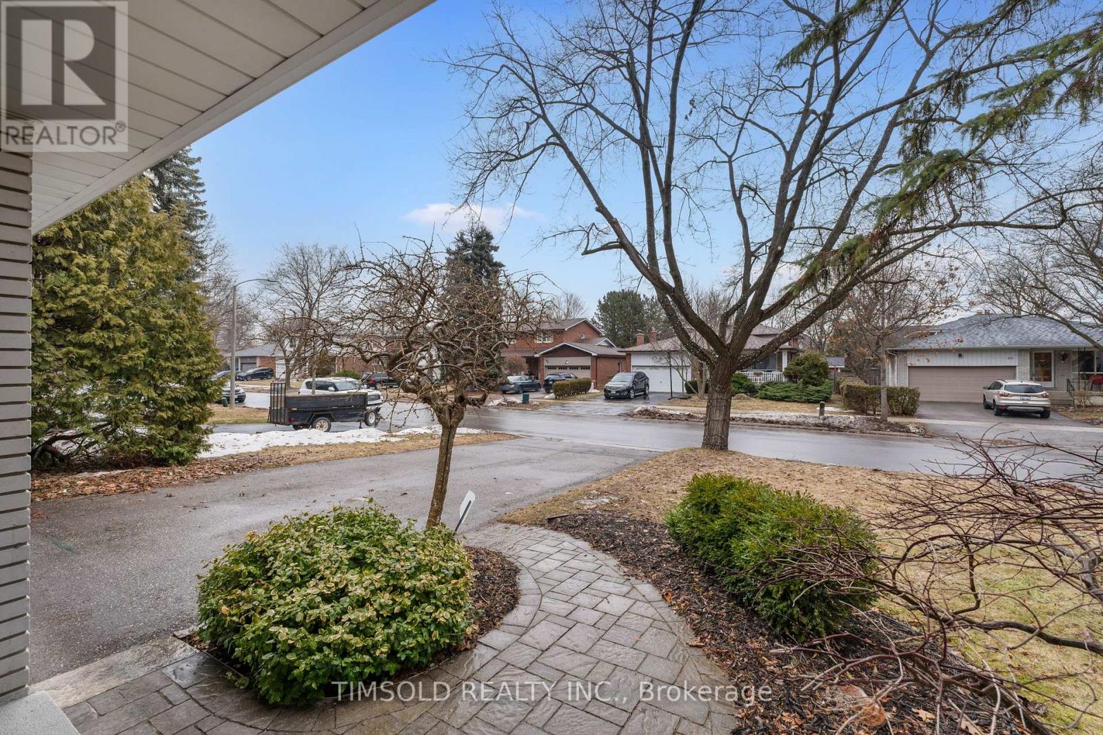 83 Senator Reesor's Drive, Markham, Ontario  L3P 3E4 - Photo 5 - N12952272