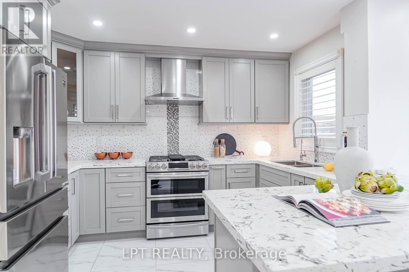 40 Dewberry Drive, Markham, Ontario  L3S 2S3 - Photo 16 - N12952286