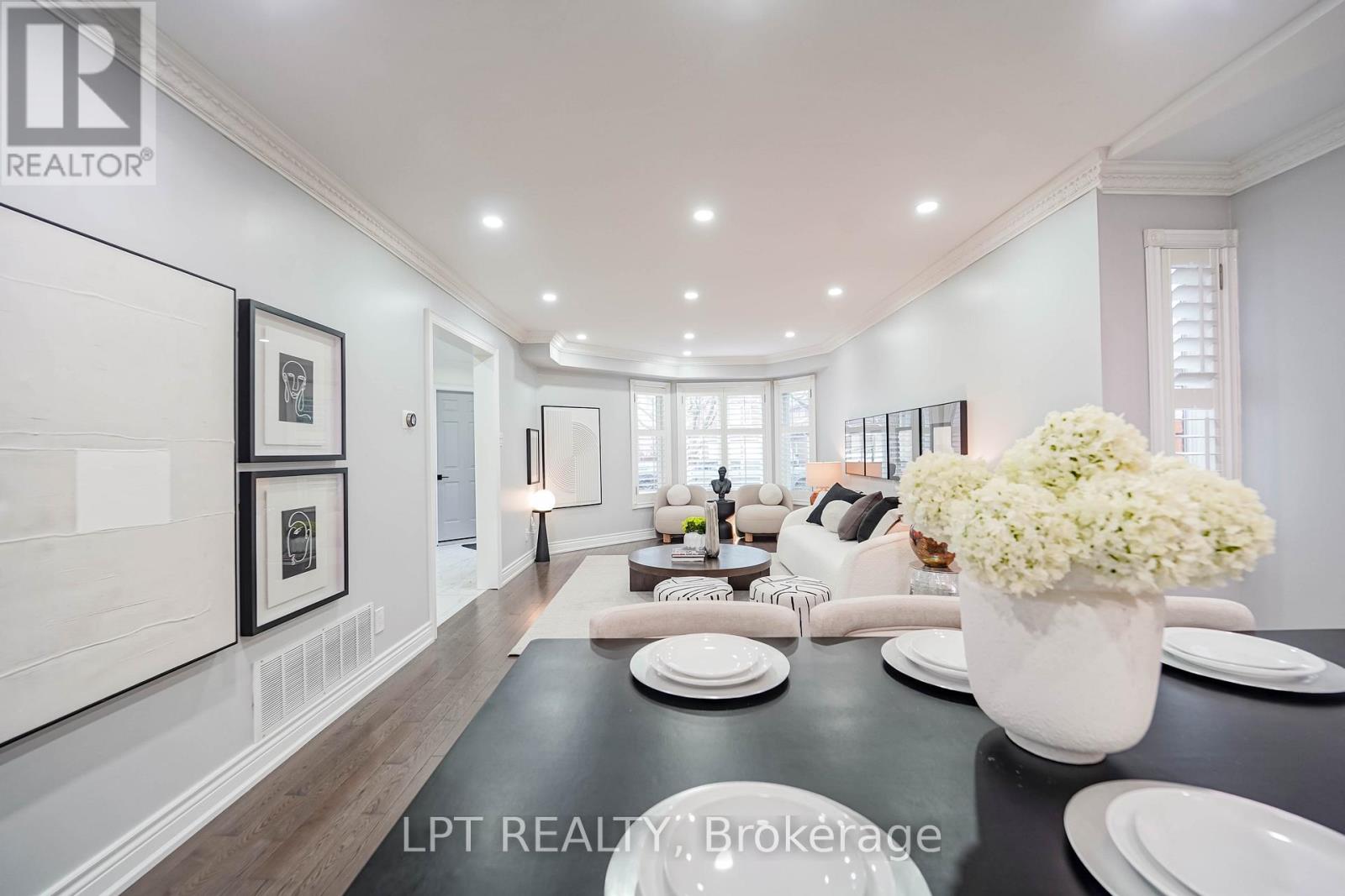 40 Dewberry Drive, Markham, Ontario  L3S 2S3 - Photo 3 - N12952286