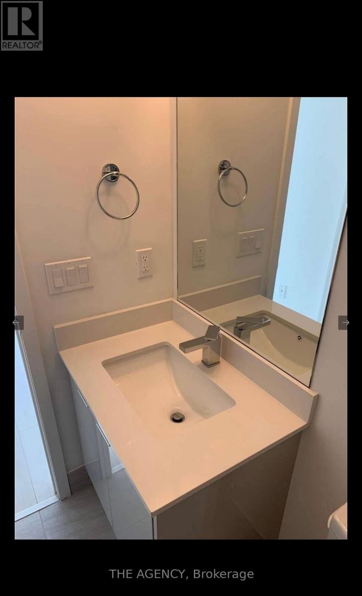 2810 - 2916 Highway 7 Road, Vaughan, Ontario  L4K 0K6 - Photo 3 - N12952336