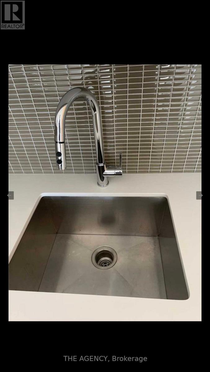 2810 - 2916 Highway 7 Road, Vaughan, Ontario  L4K 0K6 - Photo 4 - N12952336