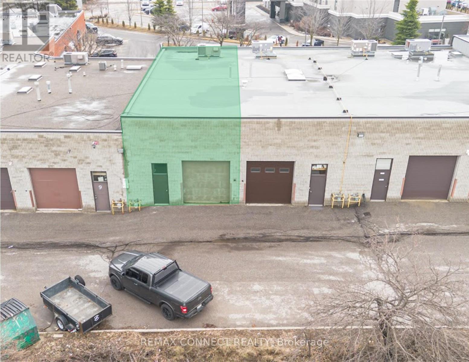 10 - 110 Pony Drive, Newmarket, Ontario  L3Y 7B6 - Photo 5 - N12952348