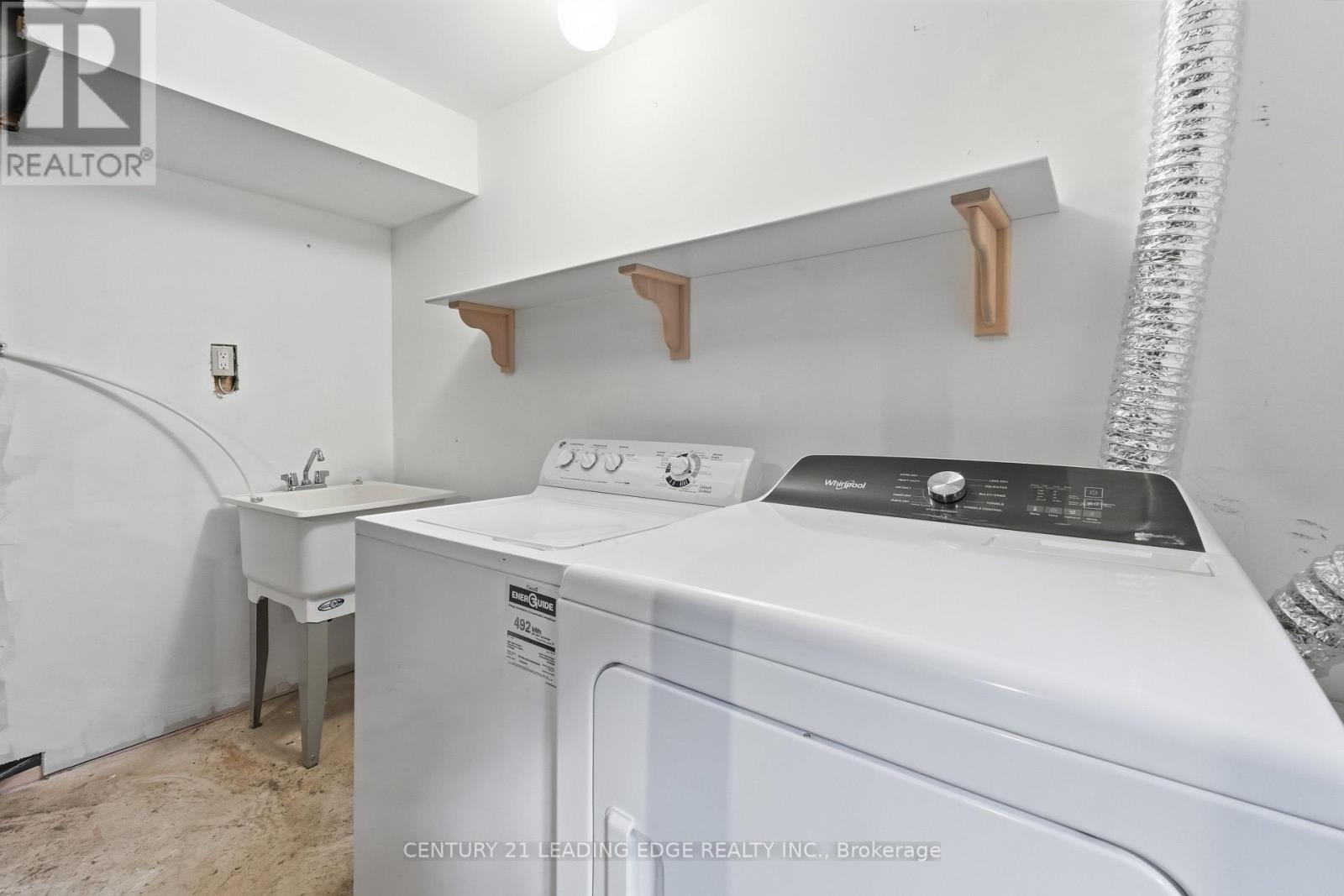 60 Snedden Avenue, Aurora, Ontario  L4G 7K6 - Photo 46 - N12952388