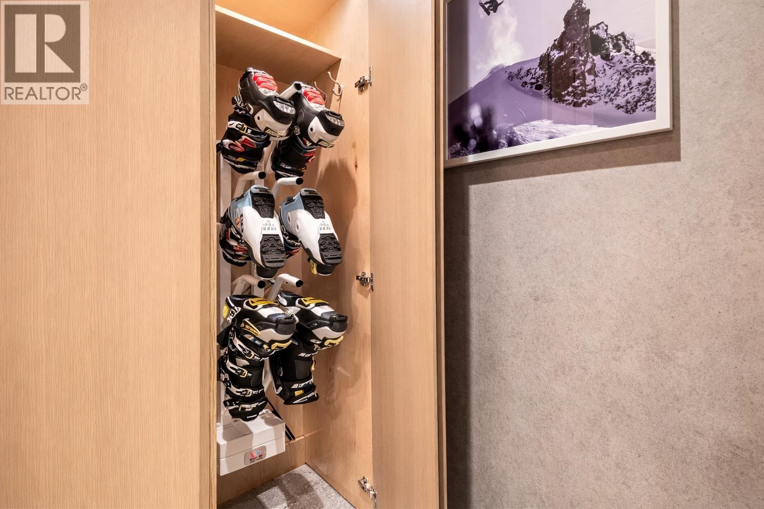 215 4360 Lorimer Road, Whistler, British Columbia  V8E 1A5 - Photo 26 - R3073128