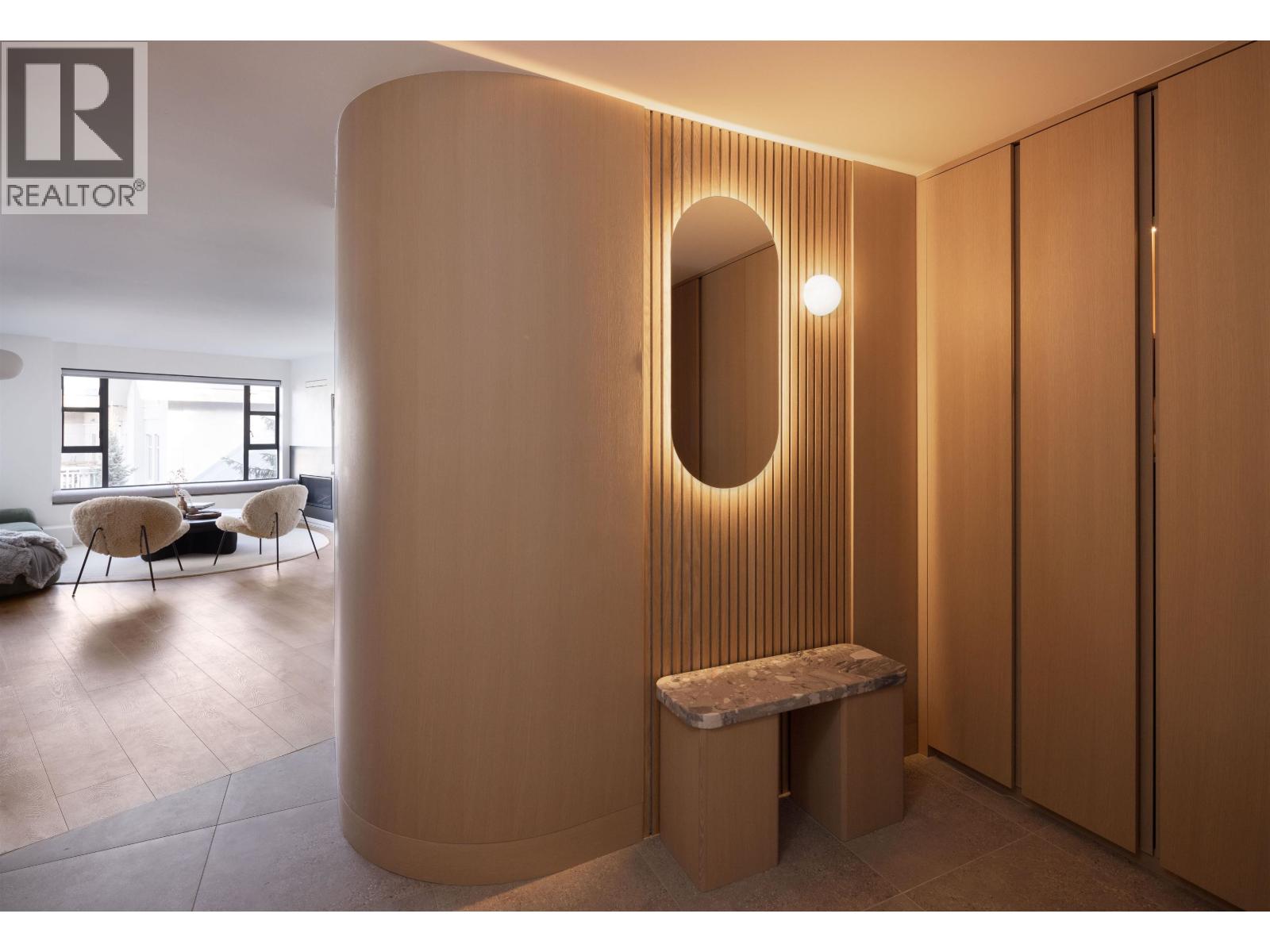 215 4360 Lorimer Road, Whistler, British Columbia  V8E 1A5 - Photo 2 - R3073128