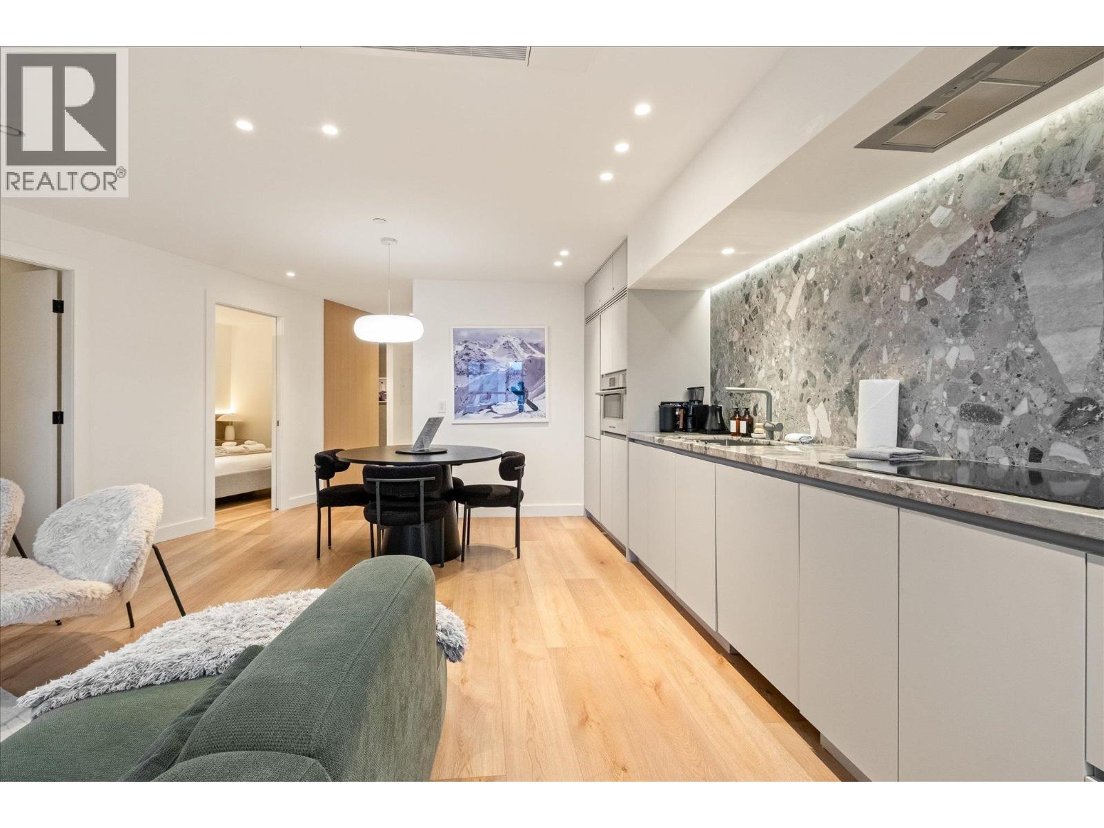 215 4360 Lorimer Road, Whistler, British Columbia  V8E 1A5 - Photo 9 - R3073128