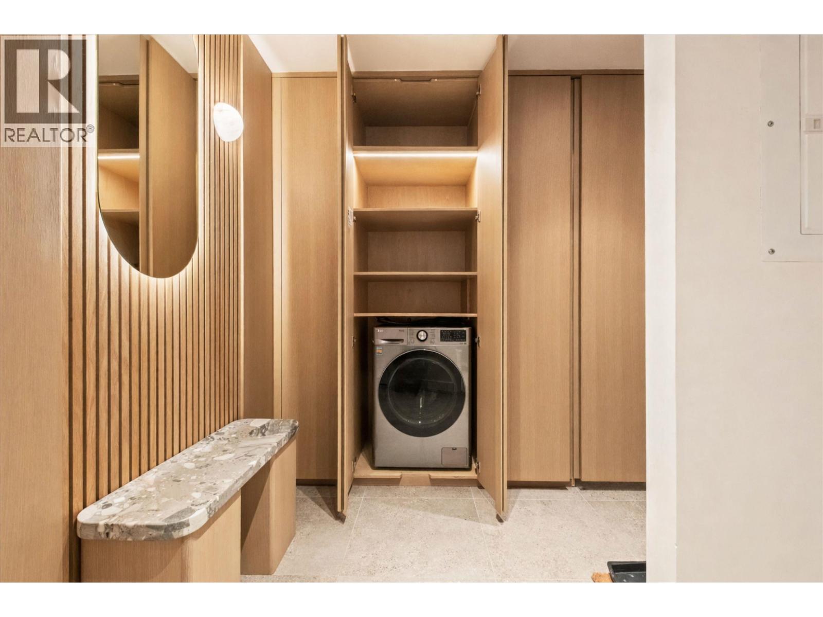 215 4360 Lorimer Road, Whistler, British Columbia  V8E 1A5 - Photo 25 - R3073128