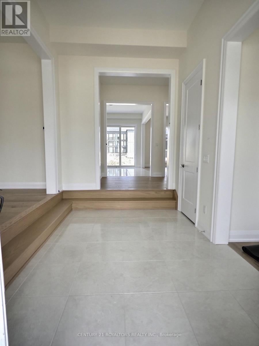 120 Pearsall Place, Oro-Medonte, Ontario L0L 2L0 - Photo 2 - S12952322