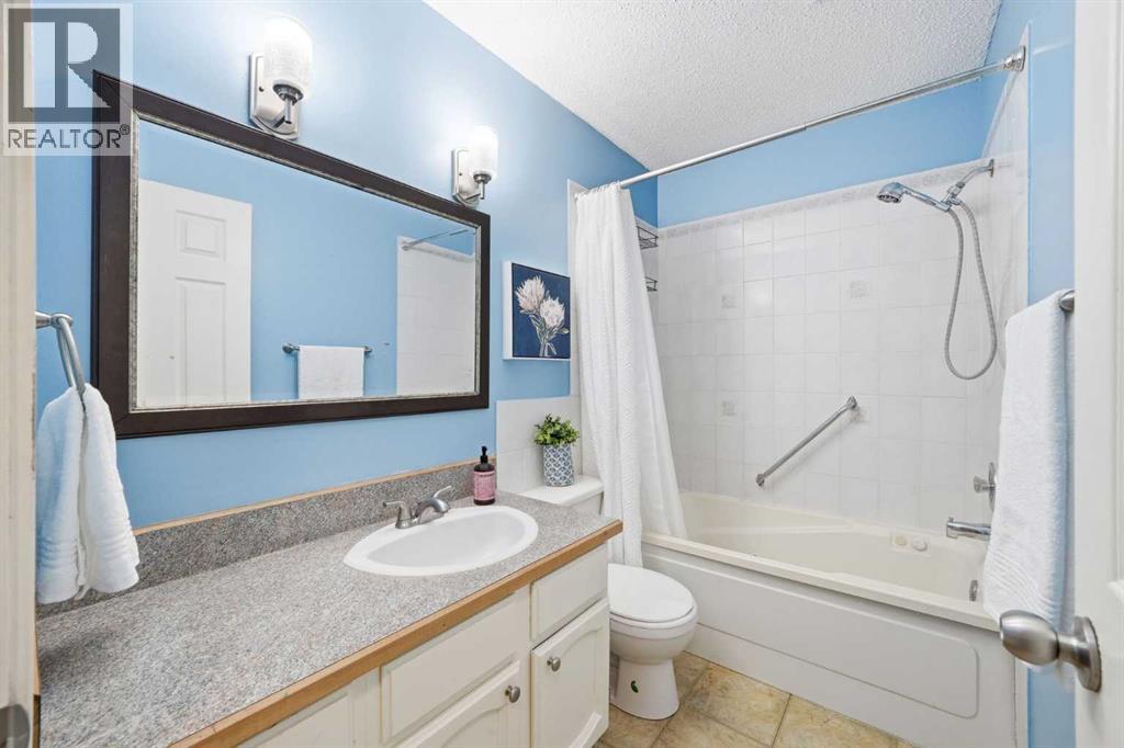 941 Macleod Trail SW, High River, Alberta  T1V 1C2 - Photo 15 - A2296774