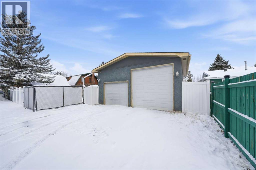 941 Macleod Trail SW, High River, Alberta  T1V 1C2 - Photo 27 - A2296774