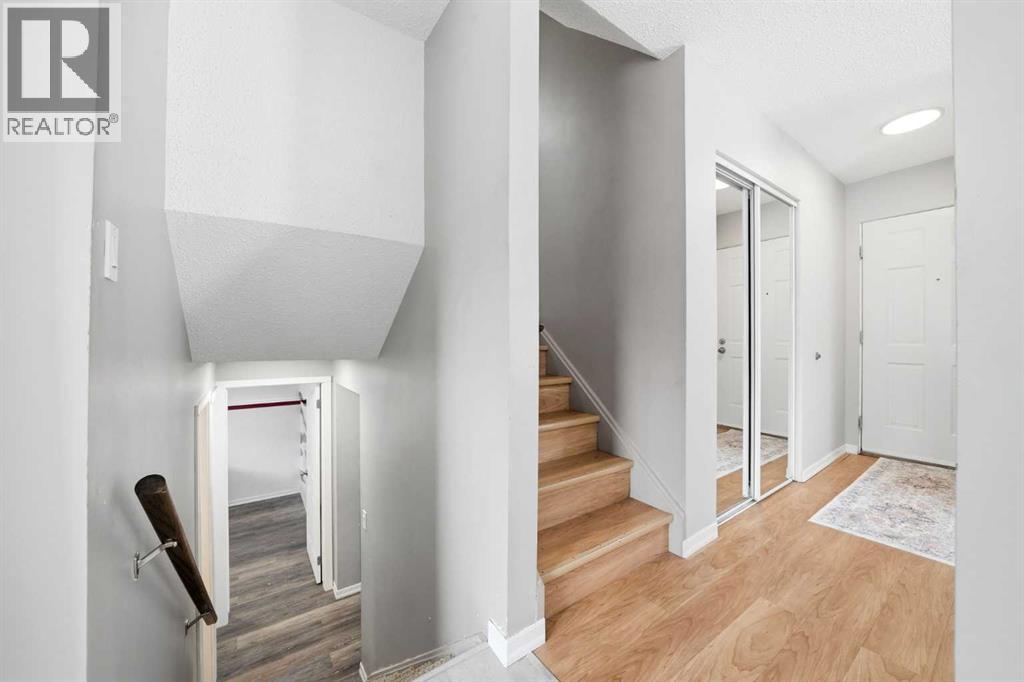 941 Macleod Trail SW, High River, Alberta  T1V 1C2 - Photo 16 - A2296774