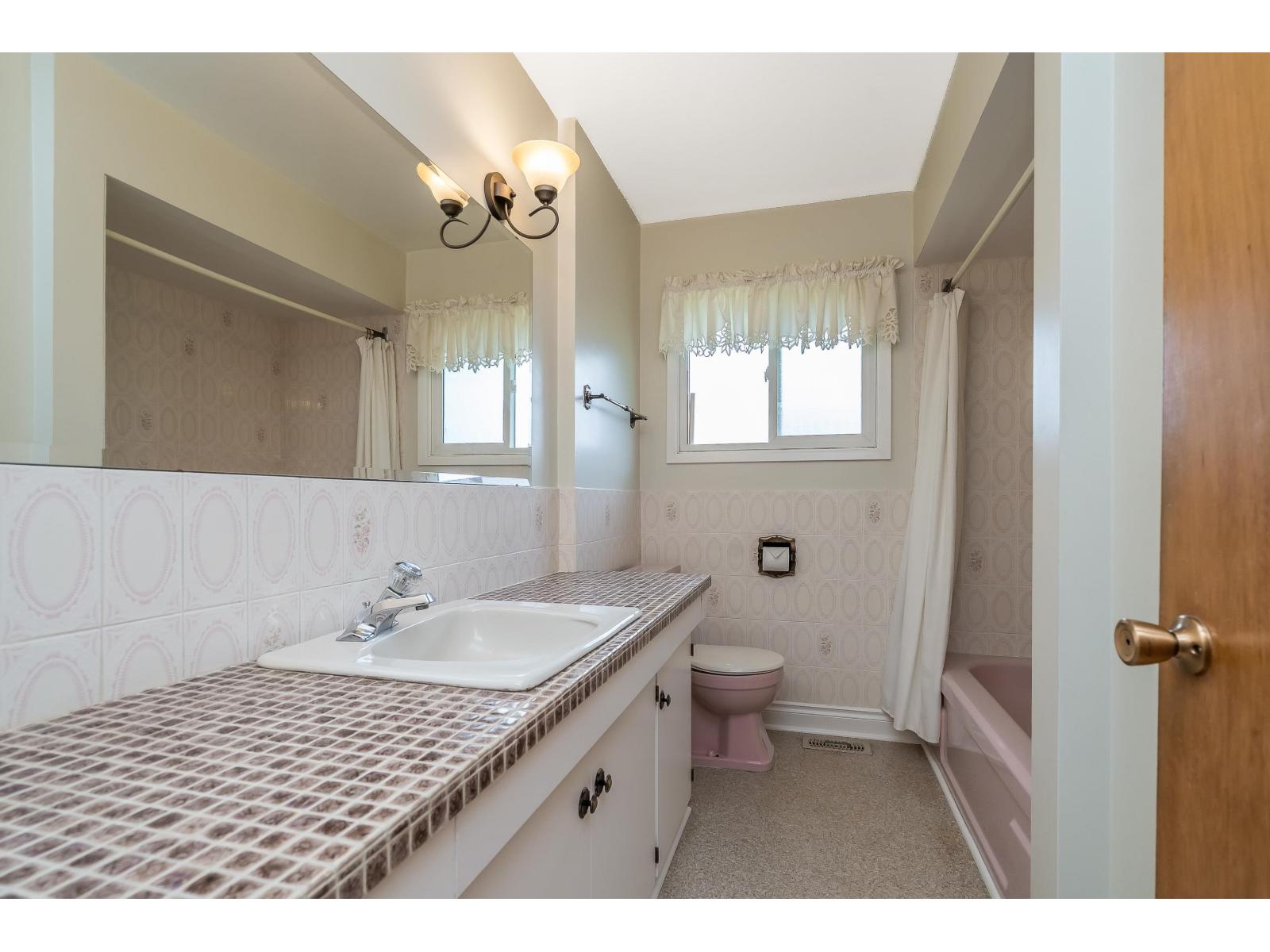 2084 Hollyberry Court, Abbotsford, British Columbia  V2S 3X2 - Photo 23 - R3105845