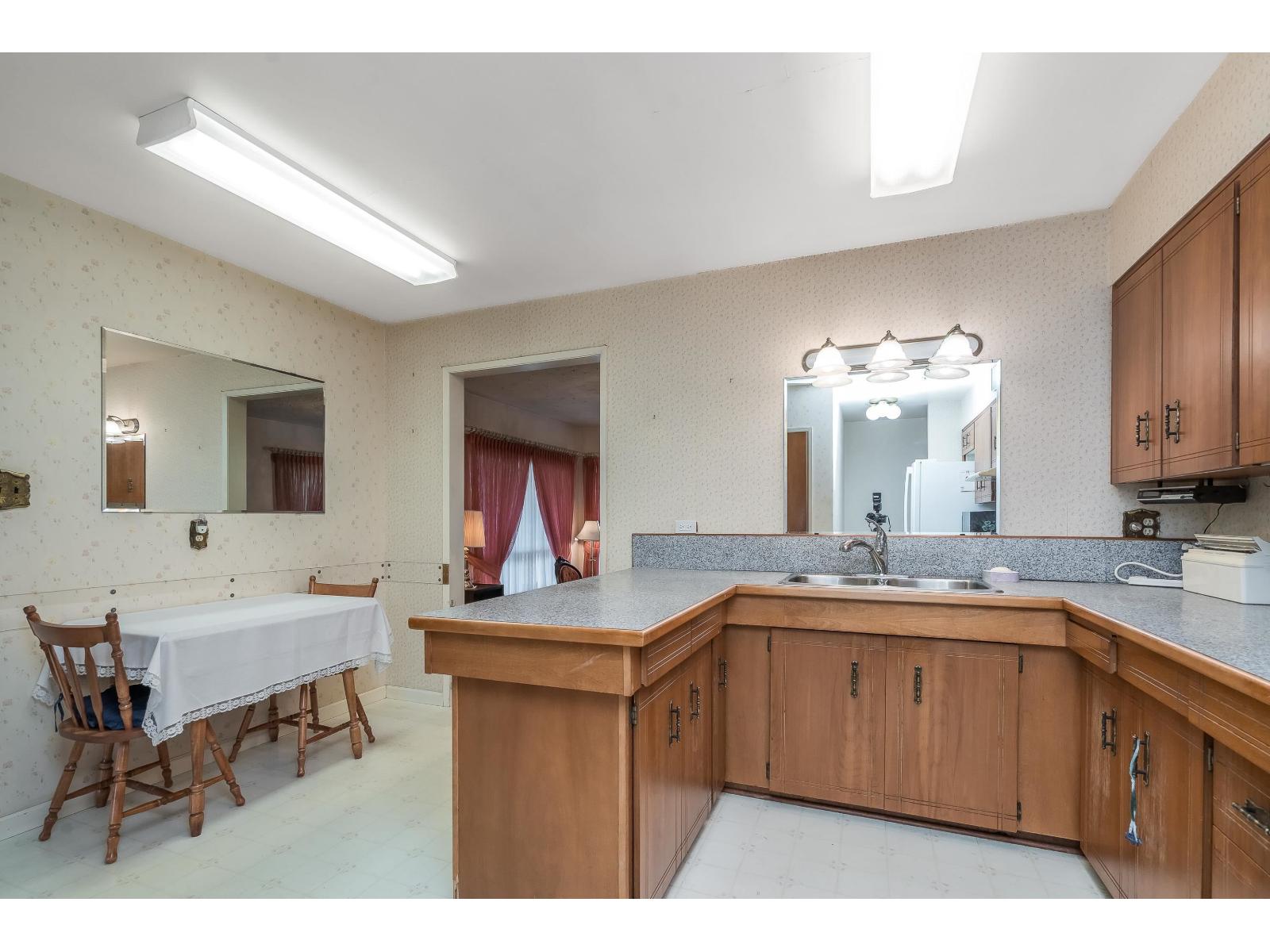 2084 Hollyberry Court, Abbotsford, British Columbia  V2S 3X2 - Photo 18 - R3105845