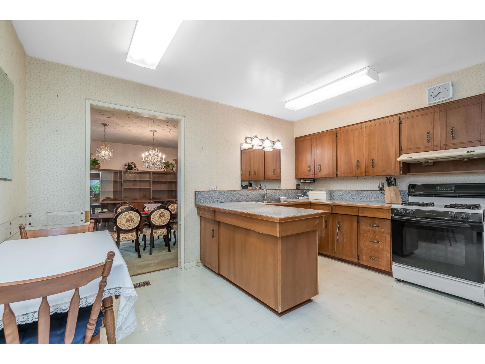 2084 Hollyberry Court, Abbotsford, British Columbia  V2S 3X2 - Photo 17 - R3105845