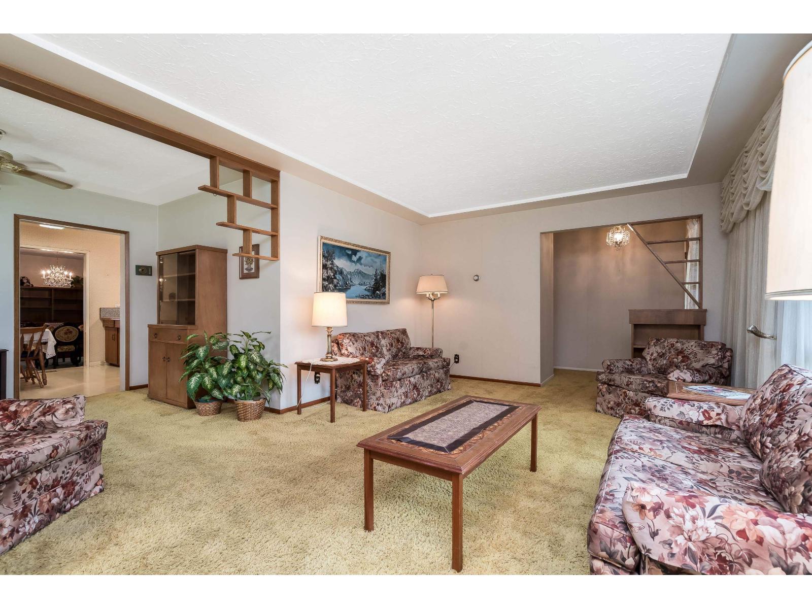 2084 Hollyberry Court, Abbotsford, British Columbia  V2S 3X2 - Photo 9 - R3105845