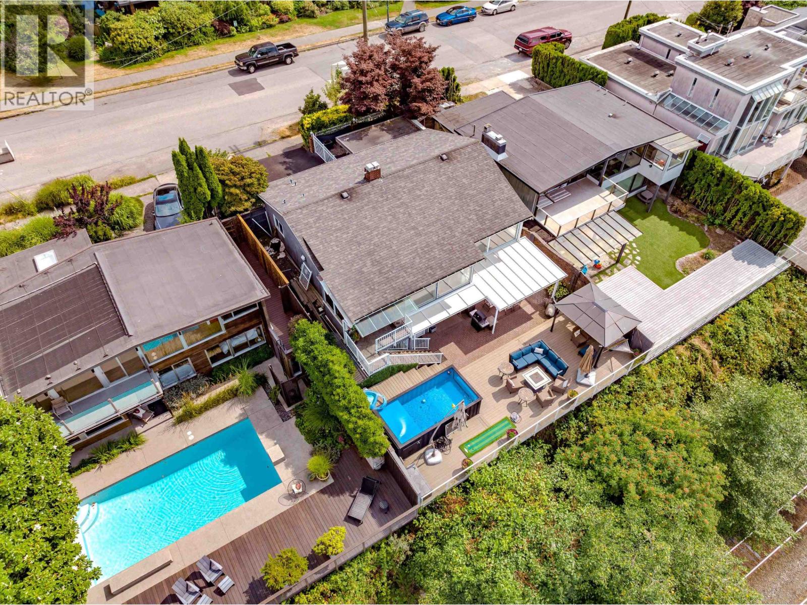 2385 Wall Street, Vancouver, British Columbia  V5L 1B8 - Photo 2 - R3106240