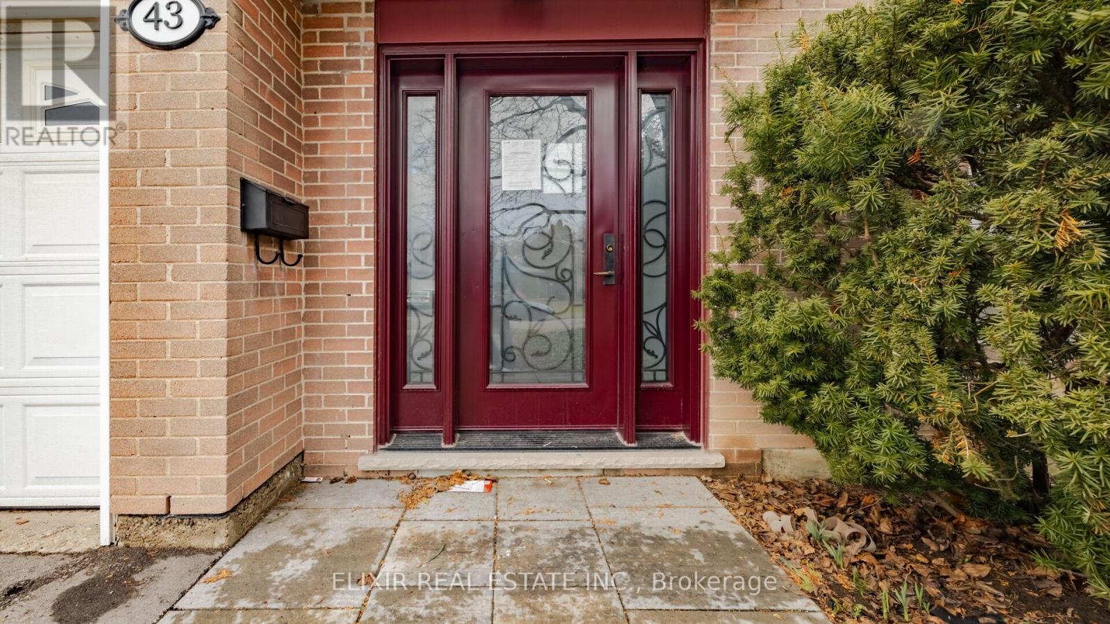 43 Bromley Crescent, Brampton, Ontario  L6T 1Z2 - Photo 5 - W12952258