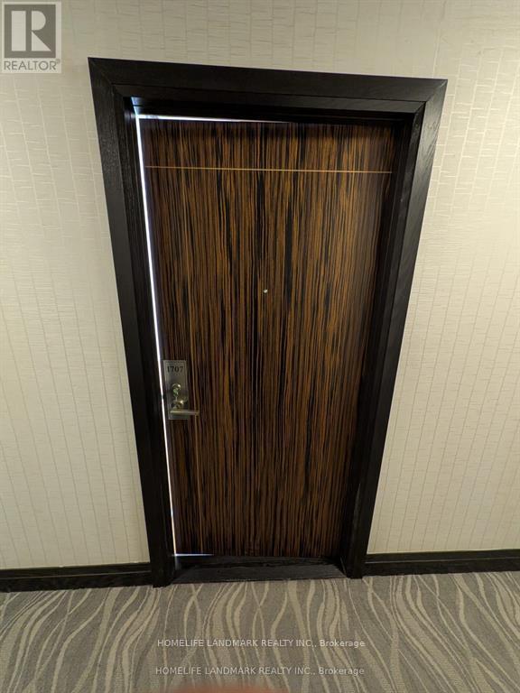 1707 - 349 Rathburn Road W, Mississauga, Ontario  L5B 0G9 - Photo 8 - W12952280