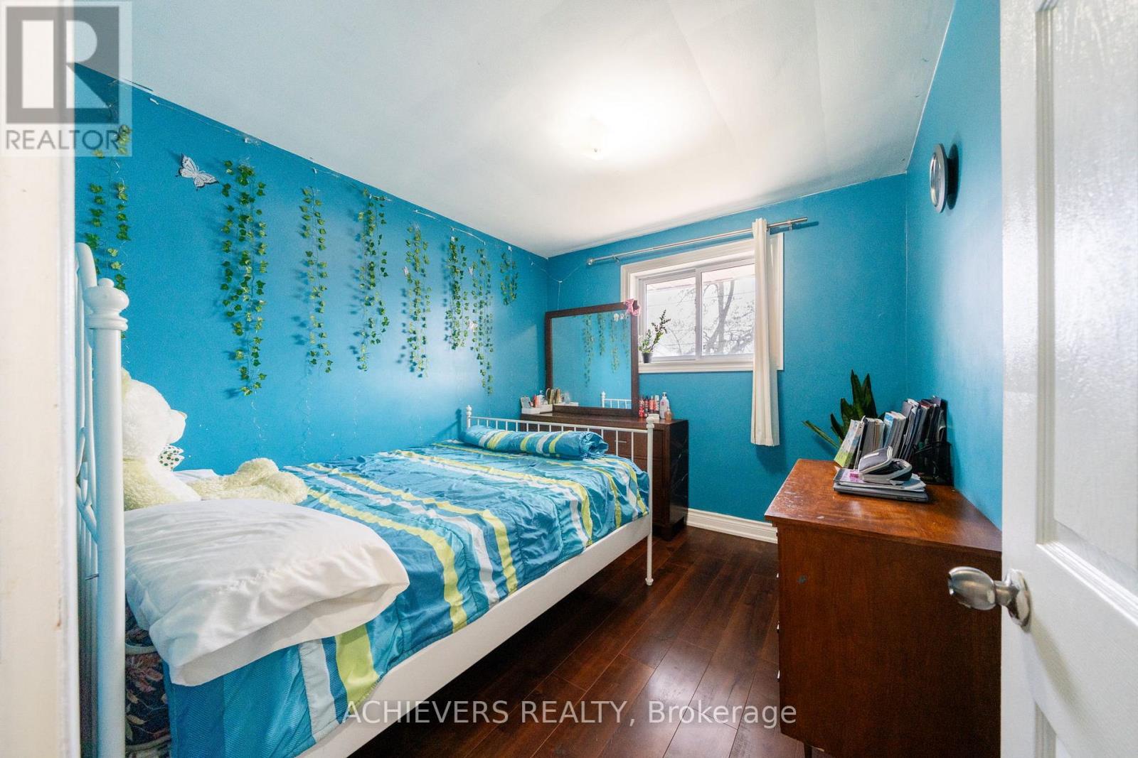 28 Cumbrian Court, Brampton, Ontario  L6X 2J8 - Photo 15 - W12952300