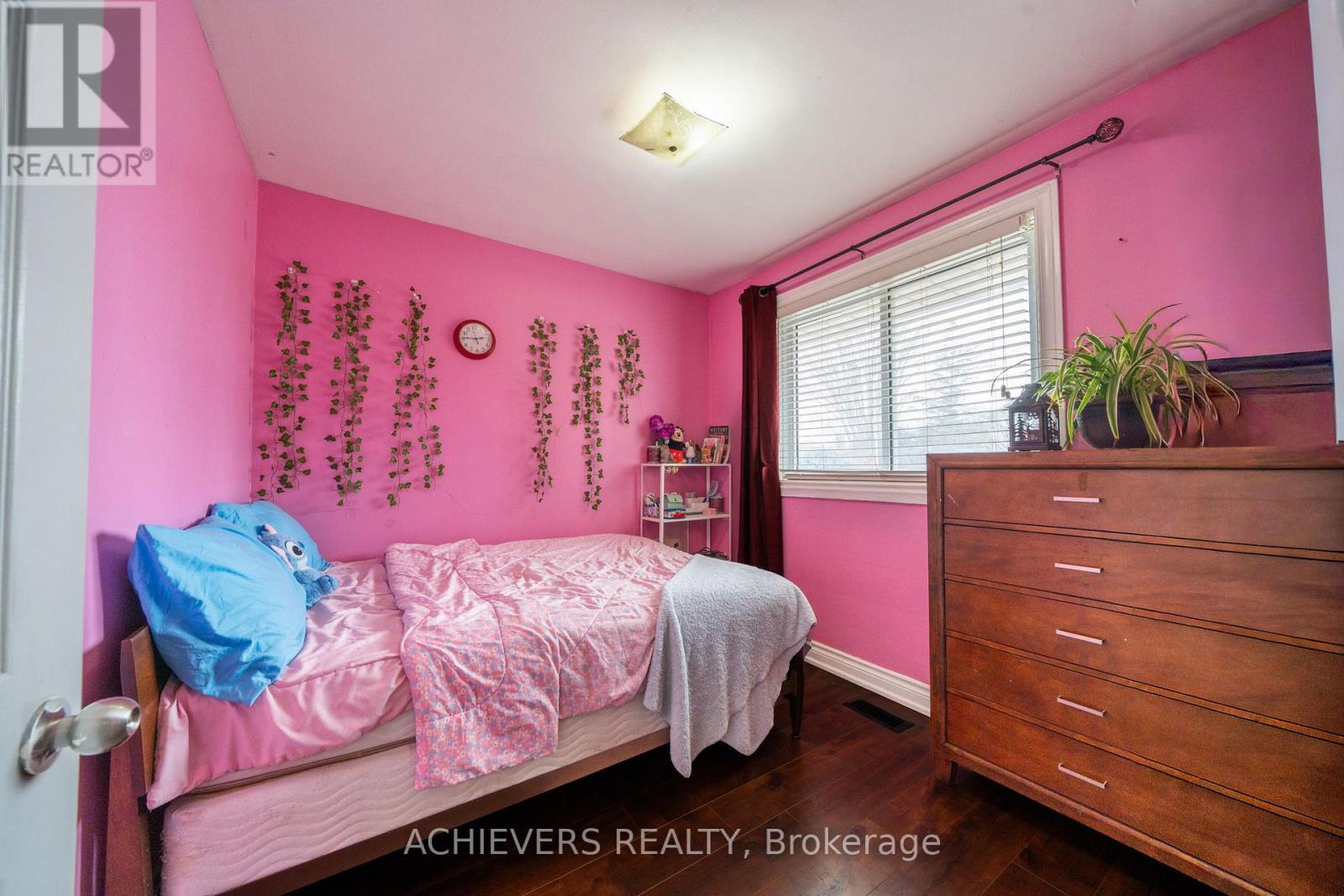 28 Cumbrian Court, Brampton, Ontario  L6X 2J8 - Photo 18 - W12952300