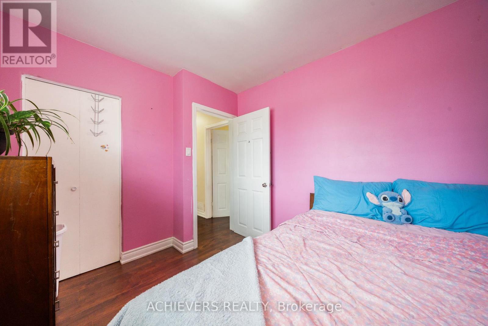 28 Cumbrian Court, Brampton, Ontario  L6X 2J8 - Photo 19 - W12952300