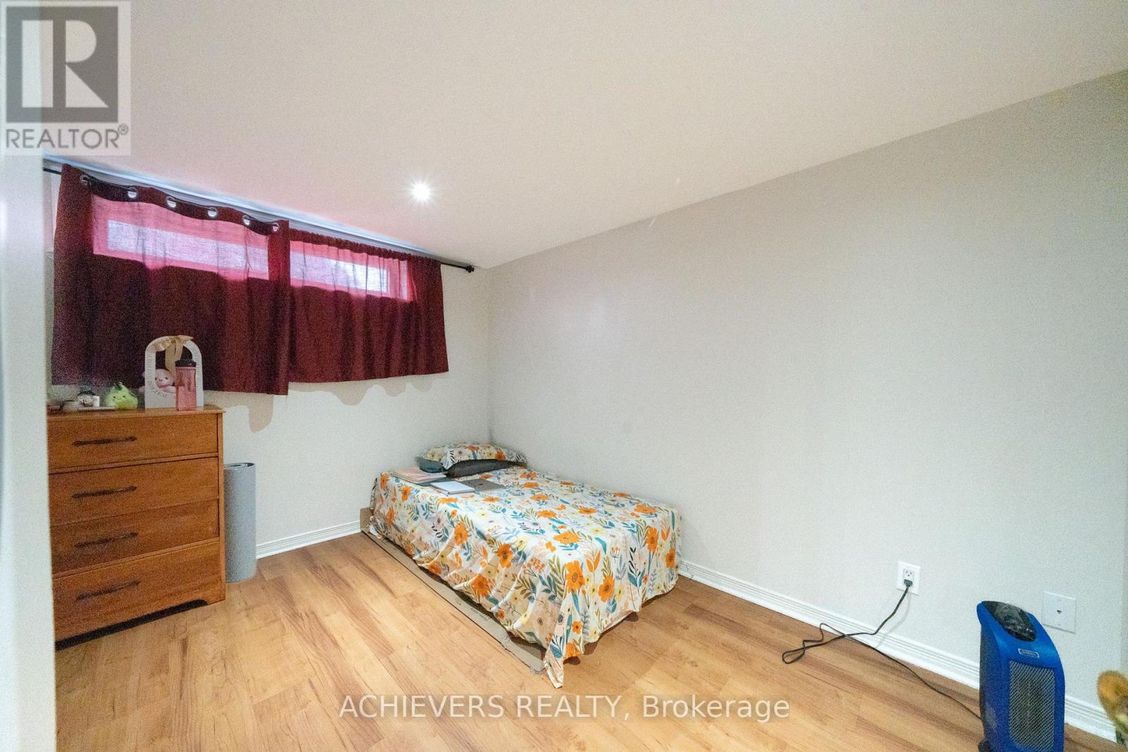 28 Cumbrian Court, Brampton, Ontario  L6X 2J8 - Photo 29 - W12952300