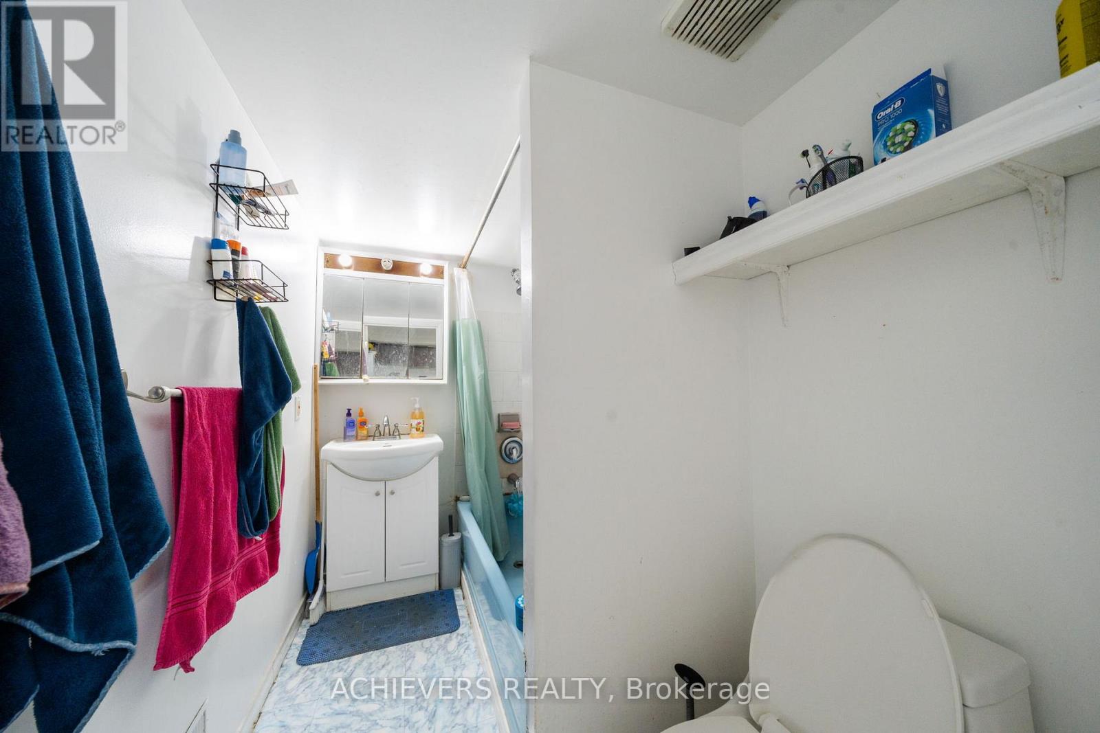 28 Cumbrian Court, Brampton, Ontario  L6X 2J8 - Photo 33 - W12952300