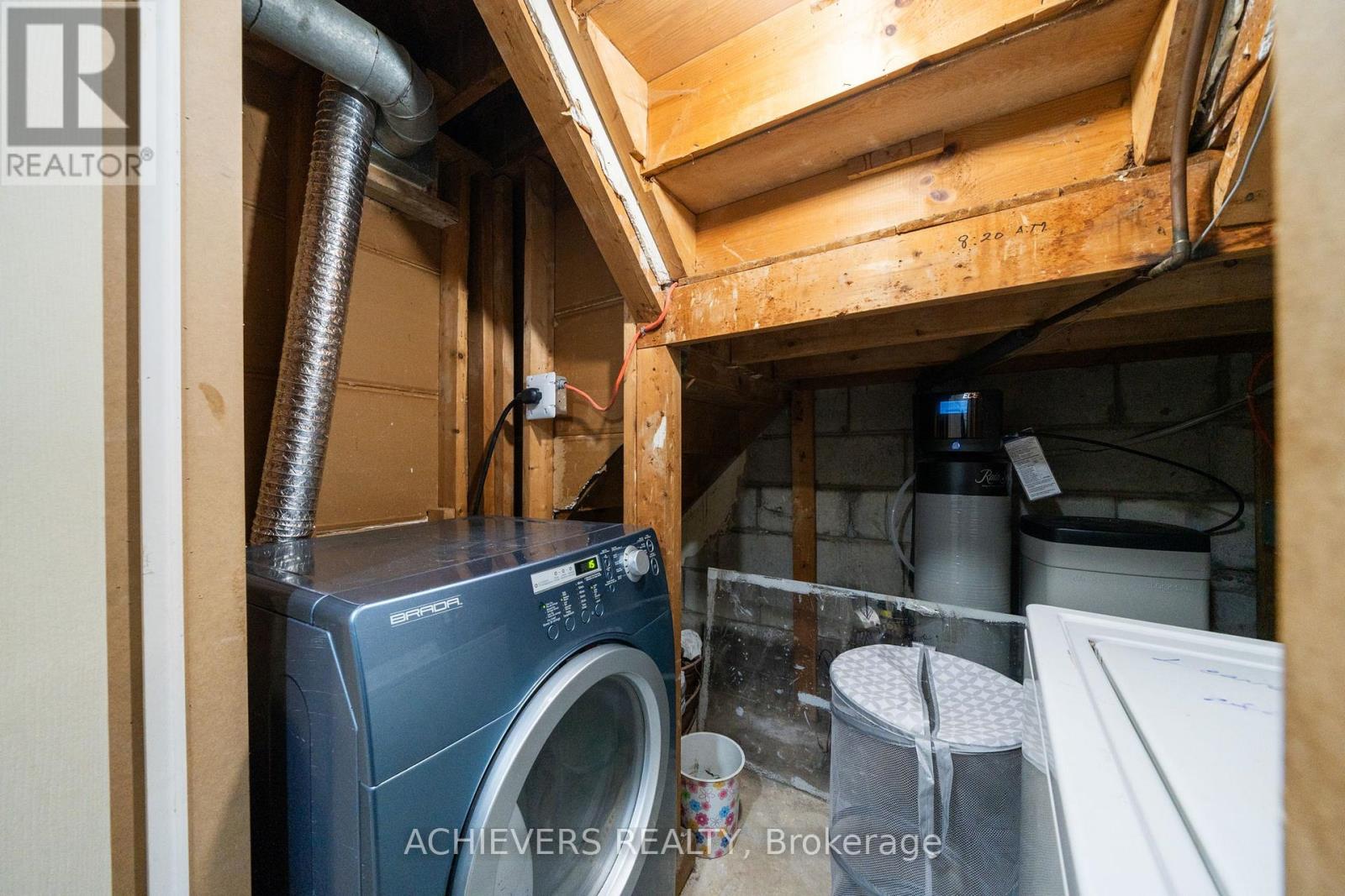 28 Cumbrian Court, Brampton, Ontario  L6X 2J8 - Photo 34 - W12952300