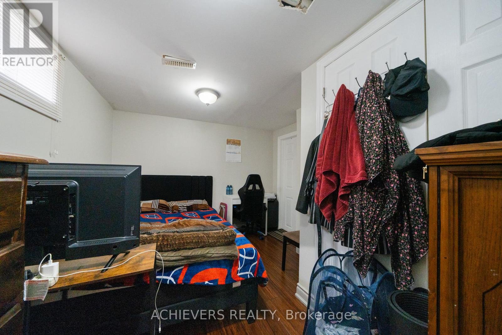 28 Cumbrian Court, Brampton, Ontario  L6X 2J8 - Photo 36 - W12952300