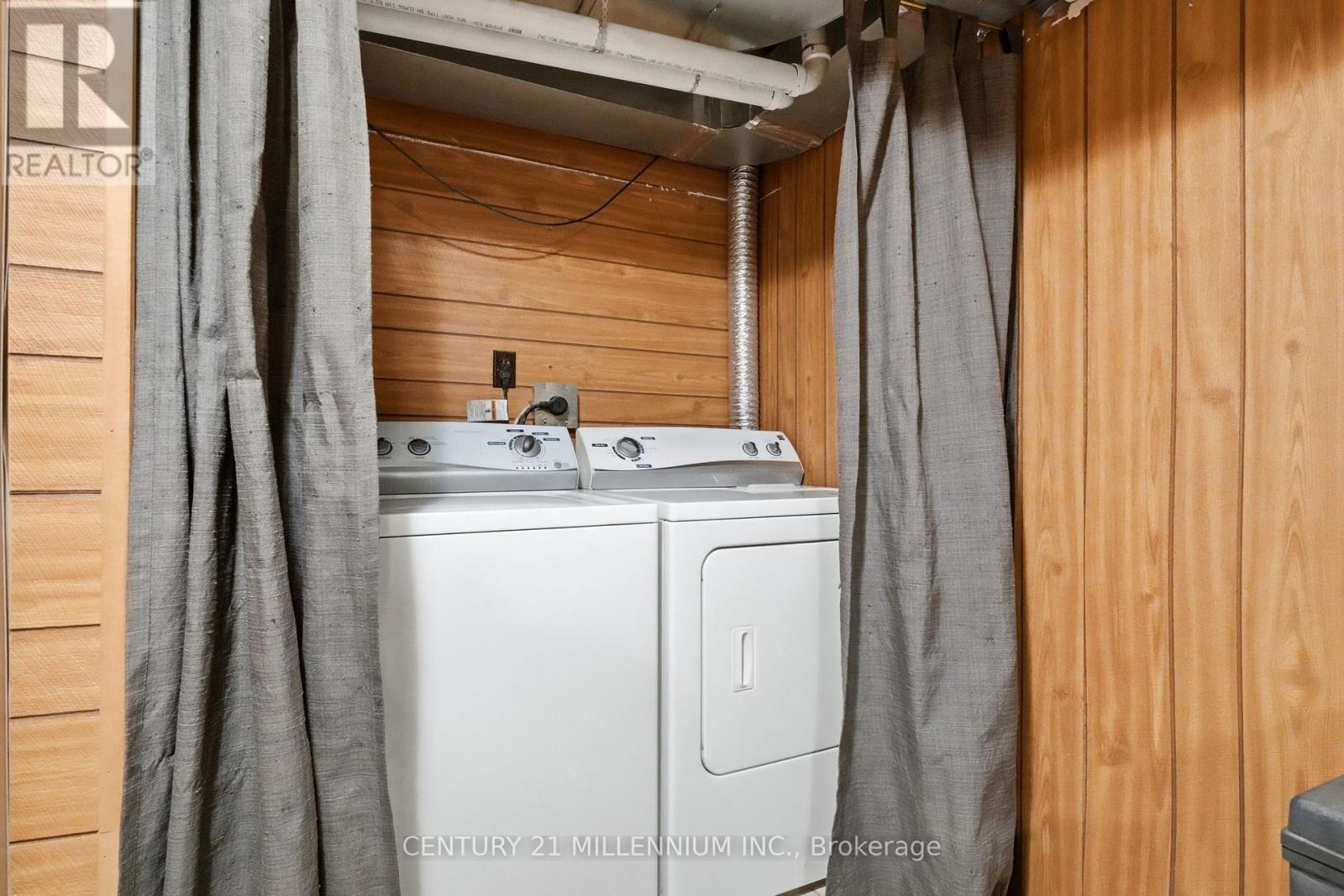 107 Darras Court, Brampton, Ontario  L6T 1W7 - Photo 22 - W12952338