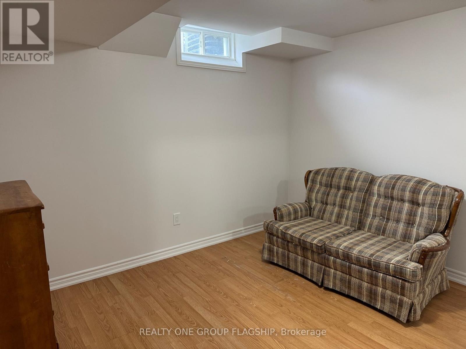 (Lower) - 3857 Skyview Street, Mississauga, Ontario  L5M 8A1 - Photo 5 - W12952386