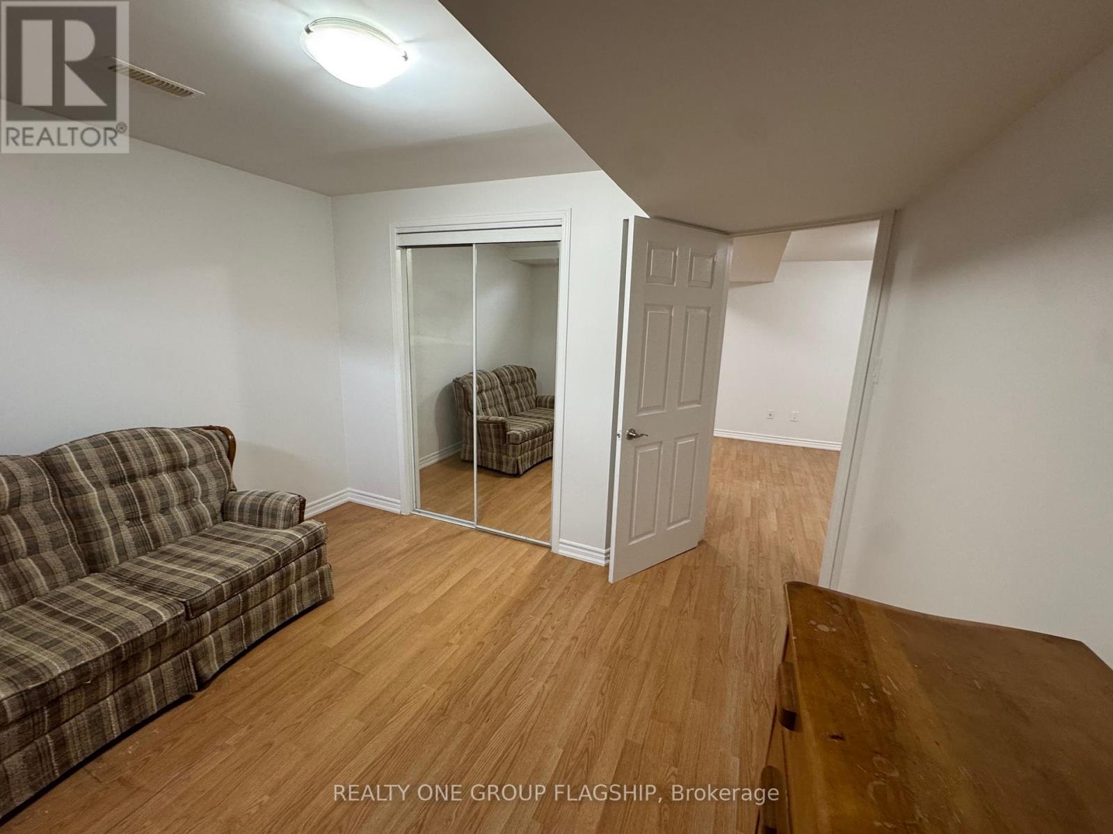 (Lower) - 3857 Skyview Street, Mississauga, Ontario  L5M 8A1 - Photo 6 - W12952386