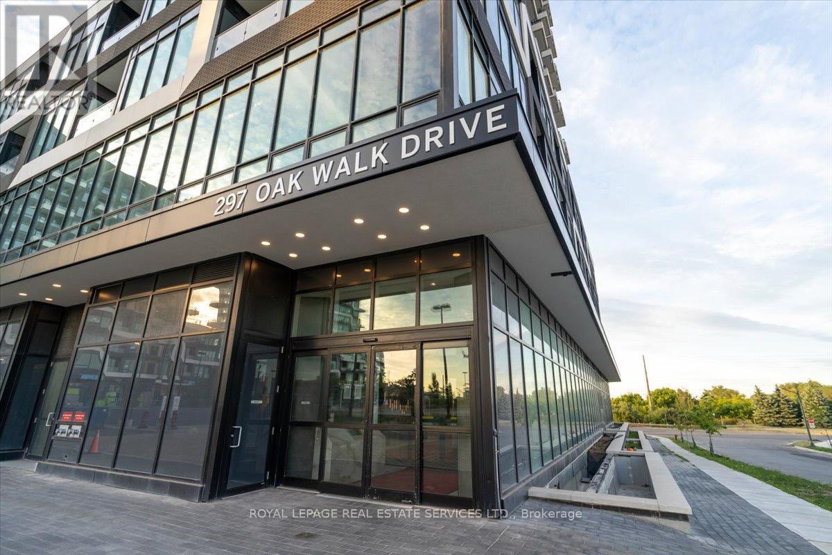 2002 - 297 OAK WALK DRIVE, Oakville, Ontario