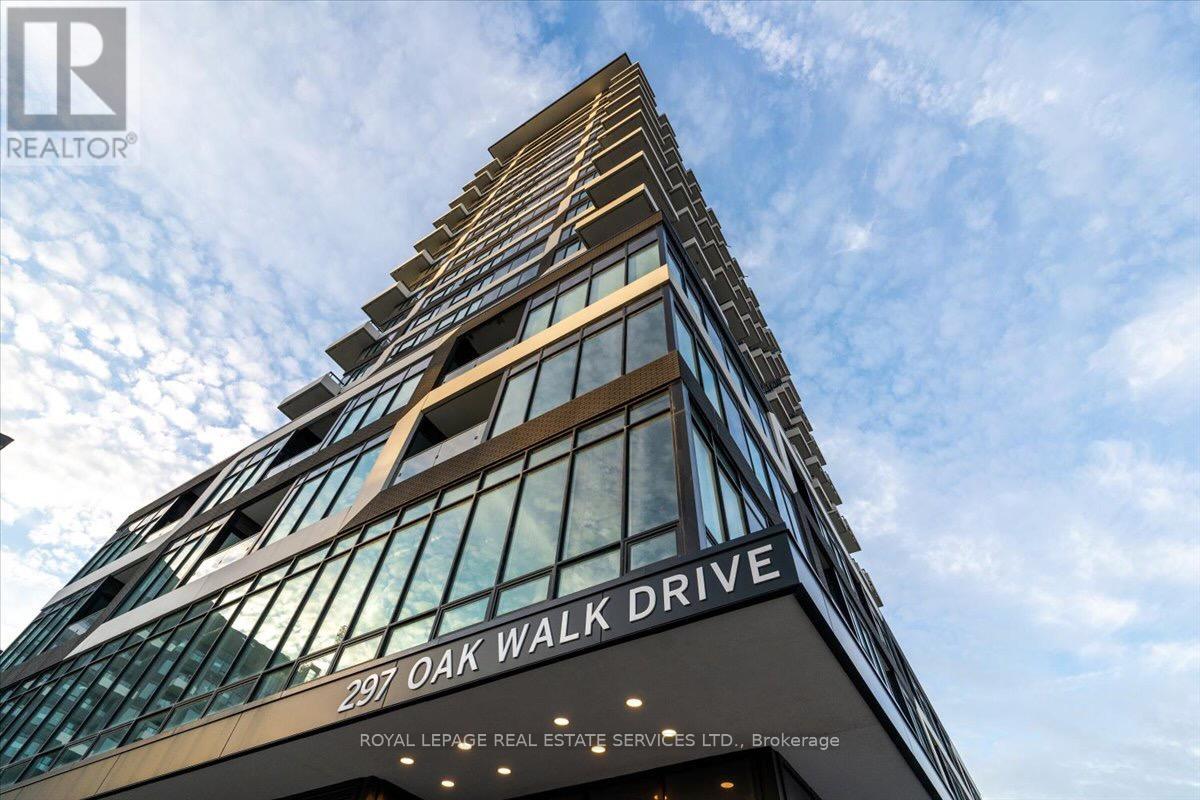 2002 - 297 Oak Walk Drive, Oakville, Ontario  L6H 3R6 - Photo 2 - W12952400