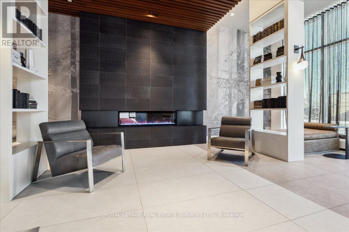 2002 - 297 Oak Walk Drive, Oakville, Ontario  L6H 3R6 - Photo 27 - W12952400