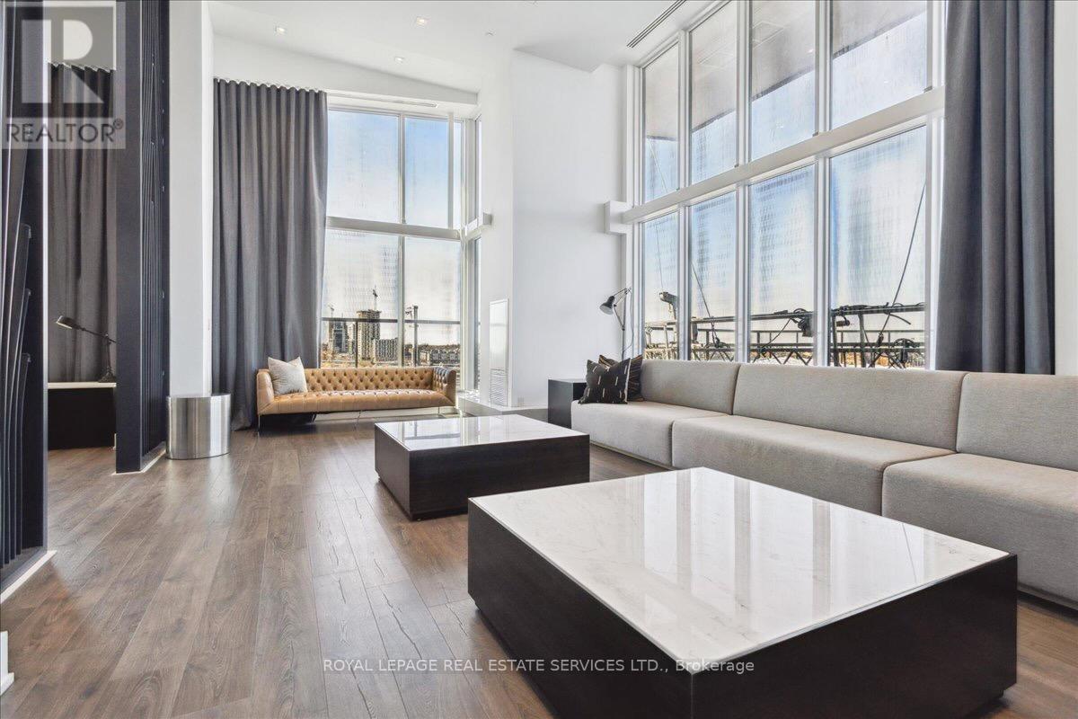 2002 - 297 Oak Walk Drive, Oakville, Ontario  L6H 3R6 - Photo 29 - W12952400