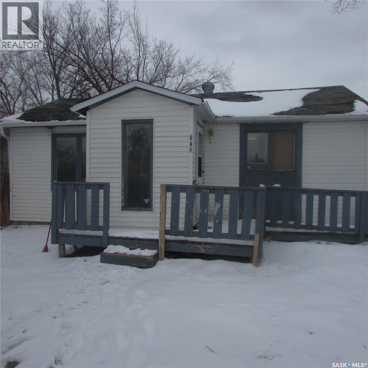 645 Montague Street, Regina, Saskatchewan  S4T 3G8 - Photo 2 - SK031959