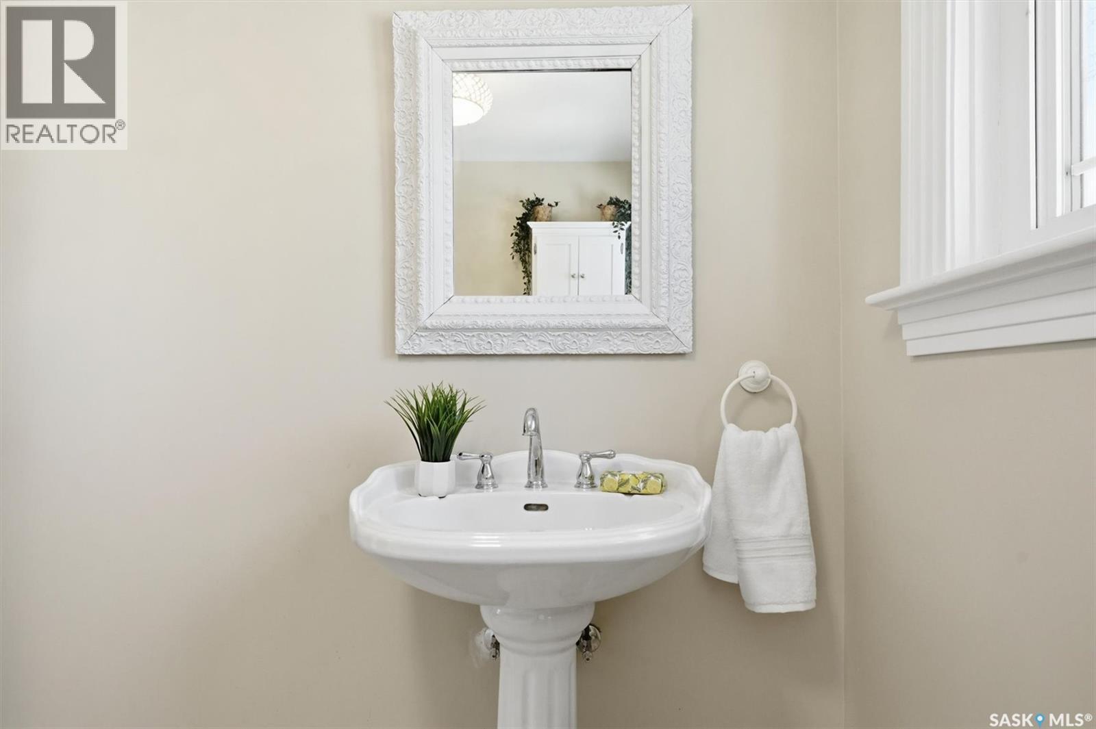 921 10th Avenue N, Saskatoon, Saskatchewan  S7K 3A3 - Photo 30 - SK031898