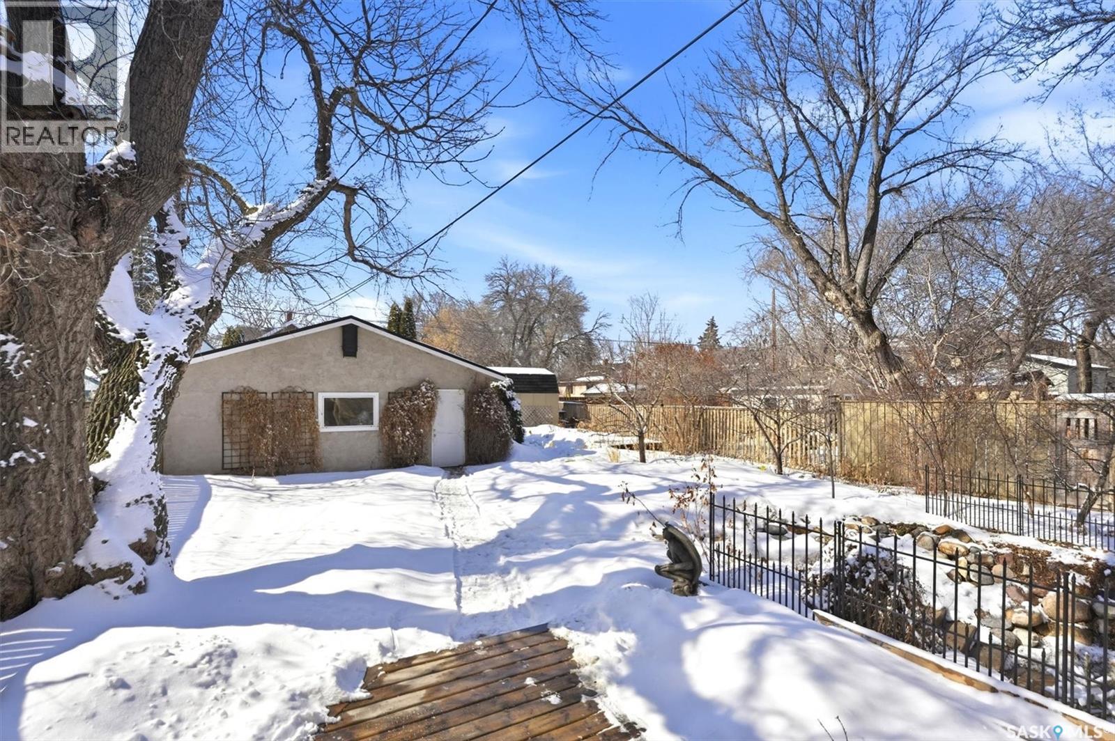 921 10th Avenue N, Saskatoon, Saskatchewan  S7K 3A3 - Photo 46 - SK031898