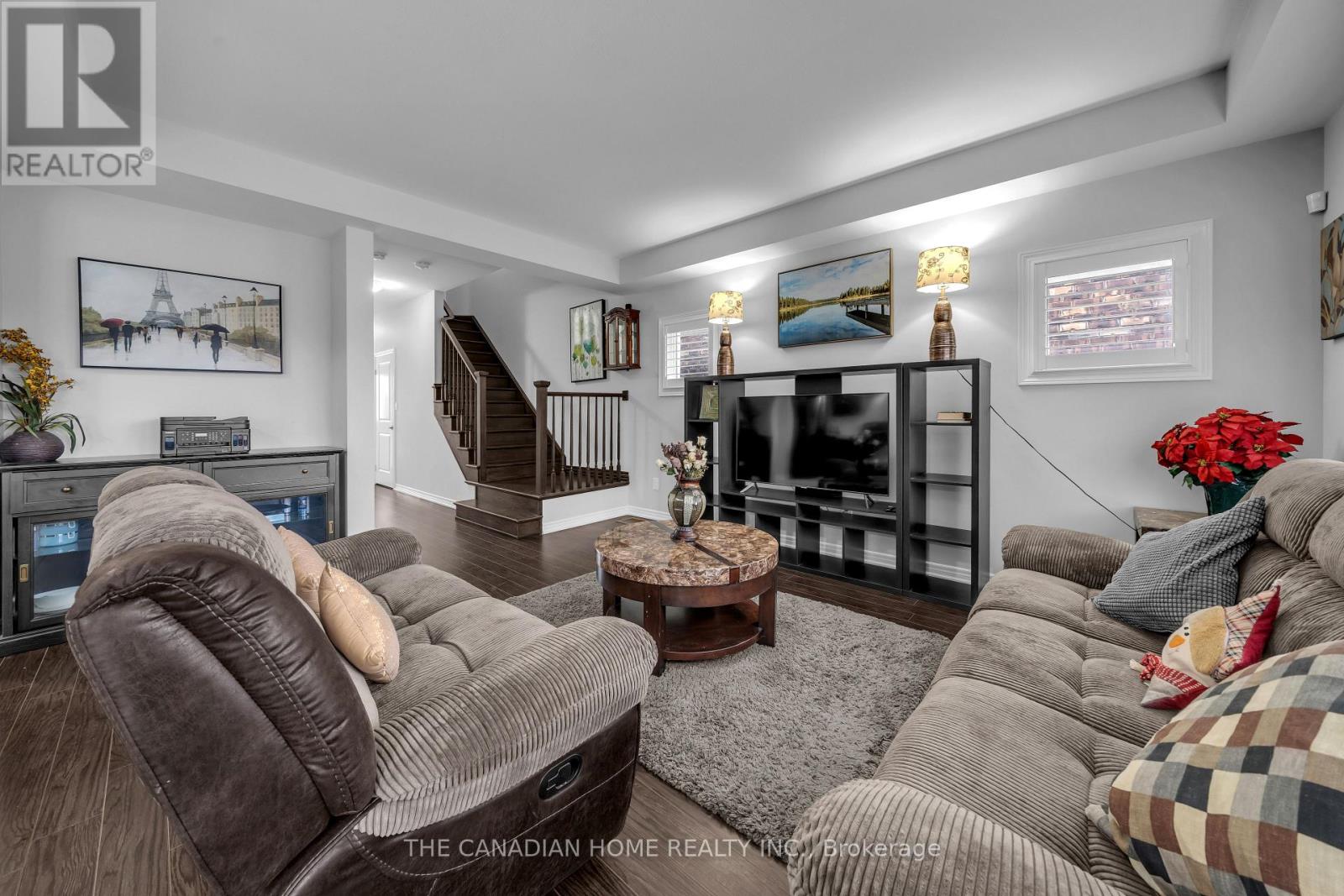 83 Monarch Street, Welland, Ontario  L3C 0E6 - Photo 33 - X12952352