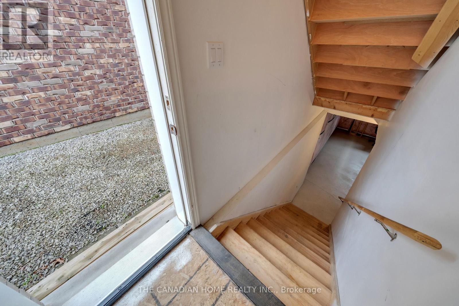 83 Monarch Street, Welland, Ontario  L3C 0E6 - Photo 46 - X12952352