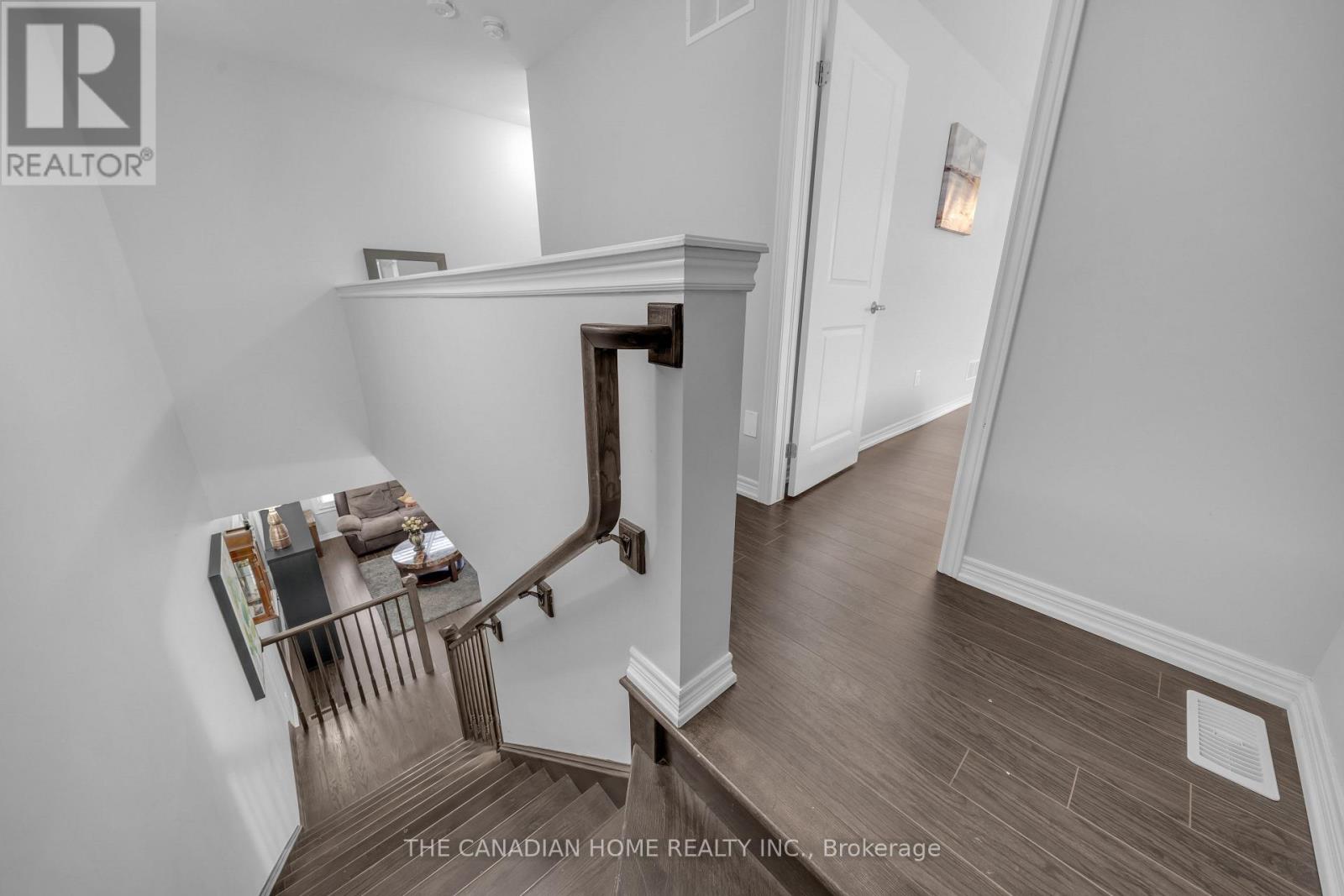 83 Monarch Street, Welland, Ontario  L3C 0E6 - Photo 9 - X12952352