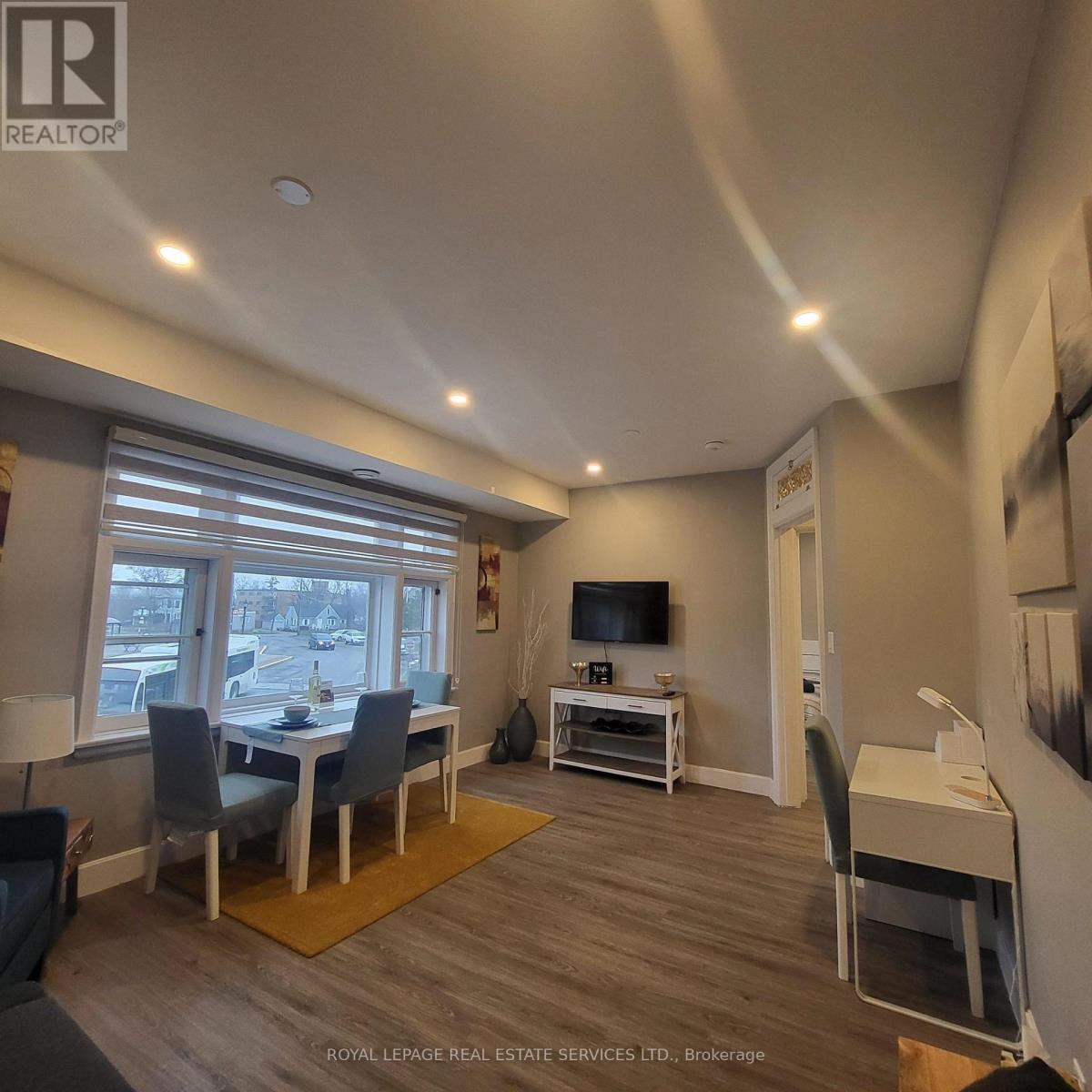 3 - 169 East Main Street, Welland, Ontario  L3B 3W7 - Photo 2 - X12952366