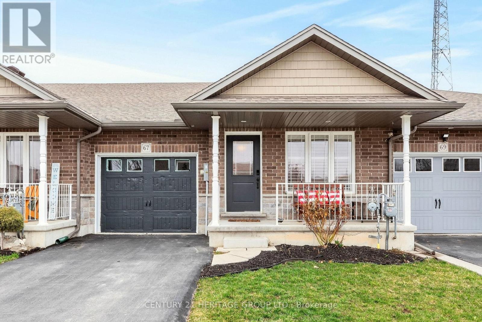67 Macneil Court, Haldimand, Ontario  N0A 1H0 - Photo 2 - X12952390