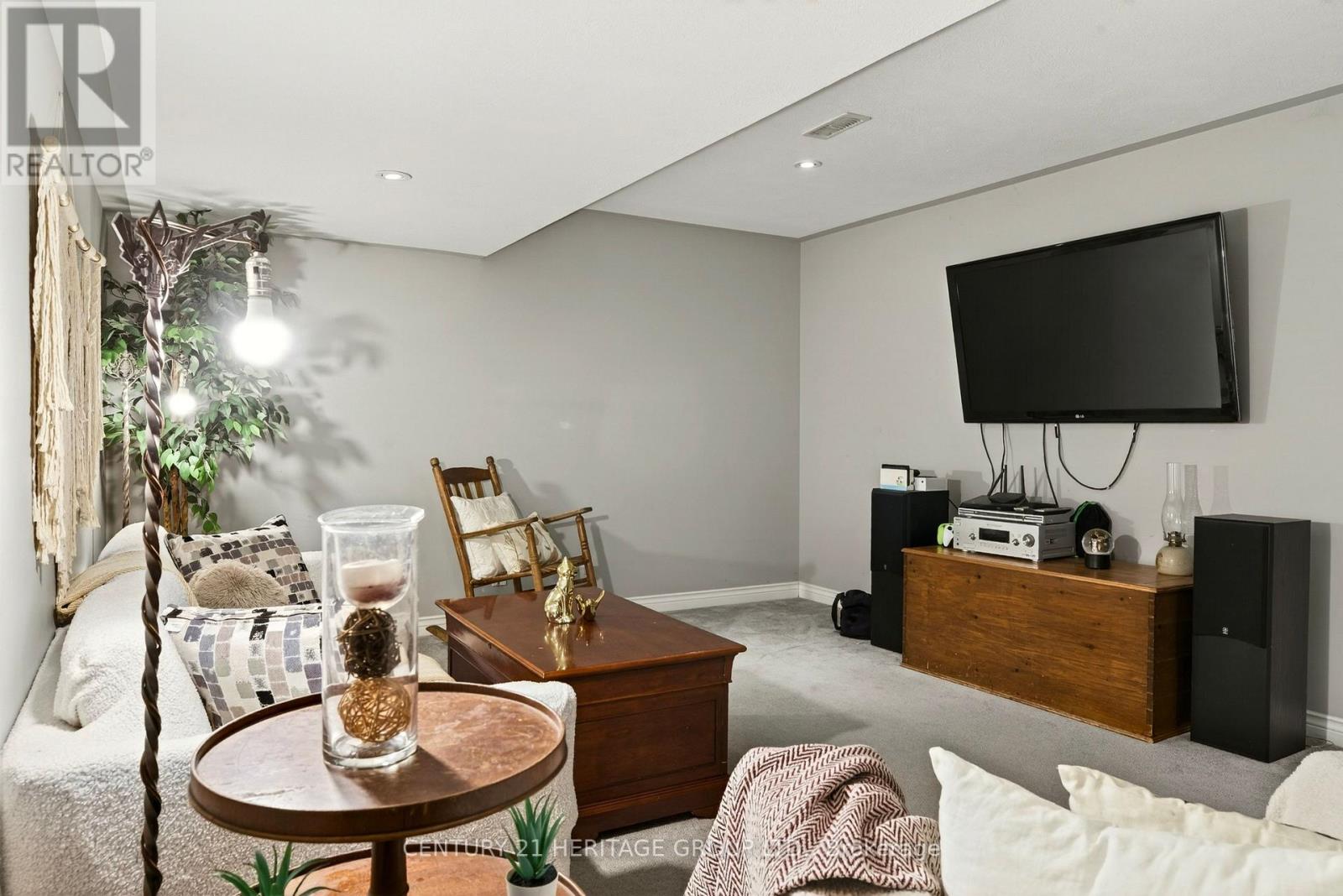 67 Macneil Court, Haldimand, Ontario  N0A 1H0 - Photo 34 - X12952390