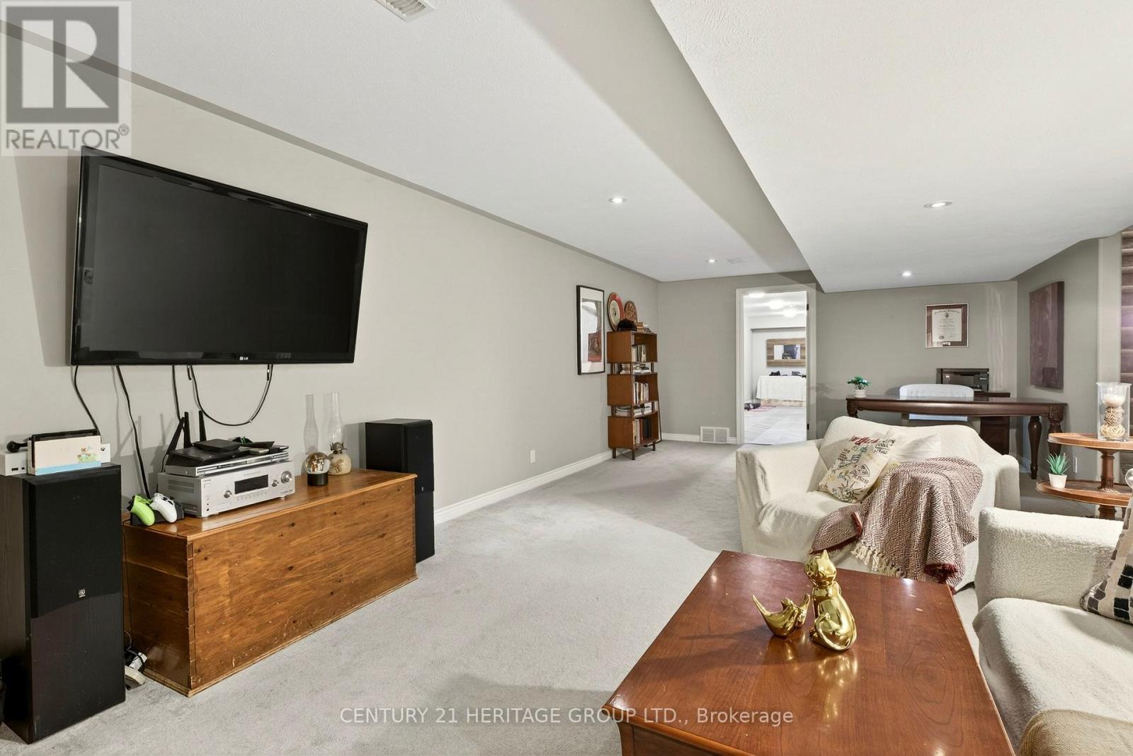 67 Macneil Court, Haldimand, Ontario  N0A 1H0 - Photo 36 - X12952390